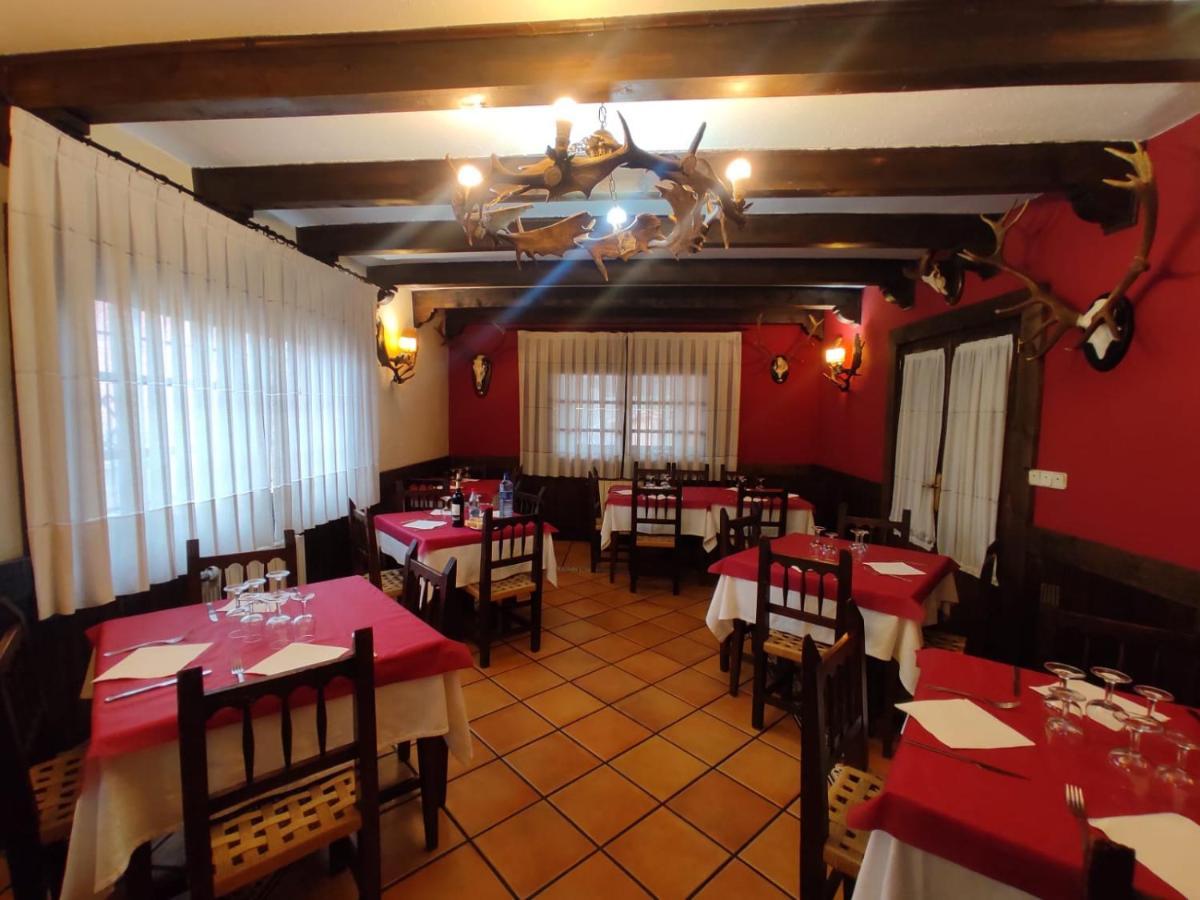 Hostal Restaurante Serrania 特拉加斯特 外观 照片