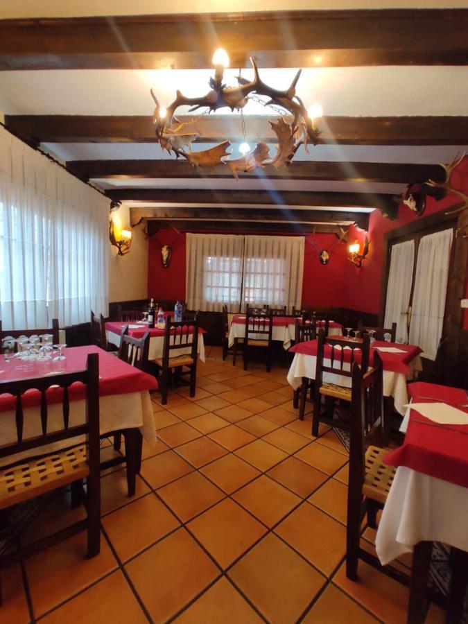 Hostal Restaurante Serrania 特拉加斯特 外观 照片